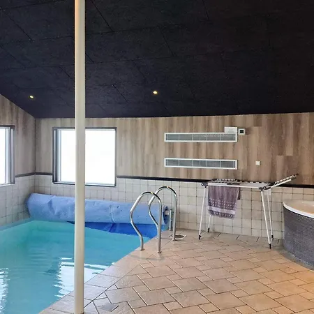 Casa de Férias 4 Star In Vinderup